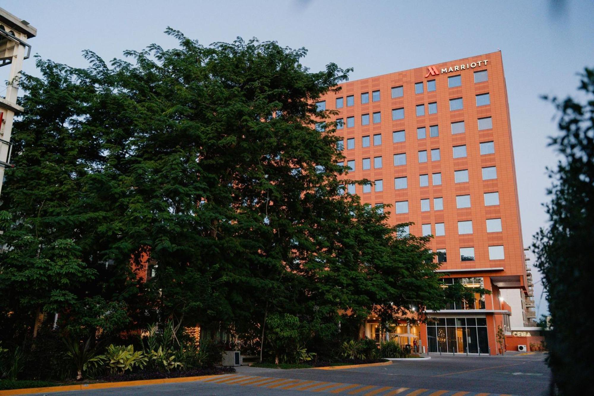 Culiacan Marriott Hotel Экстерьер фото